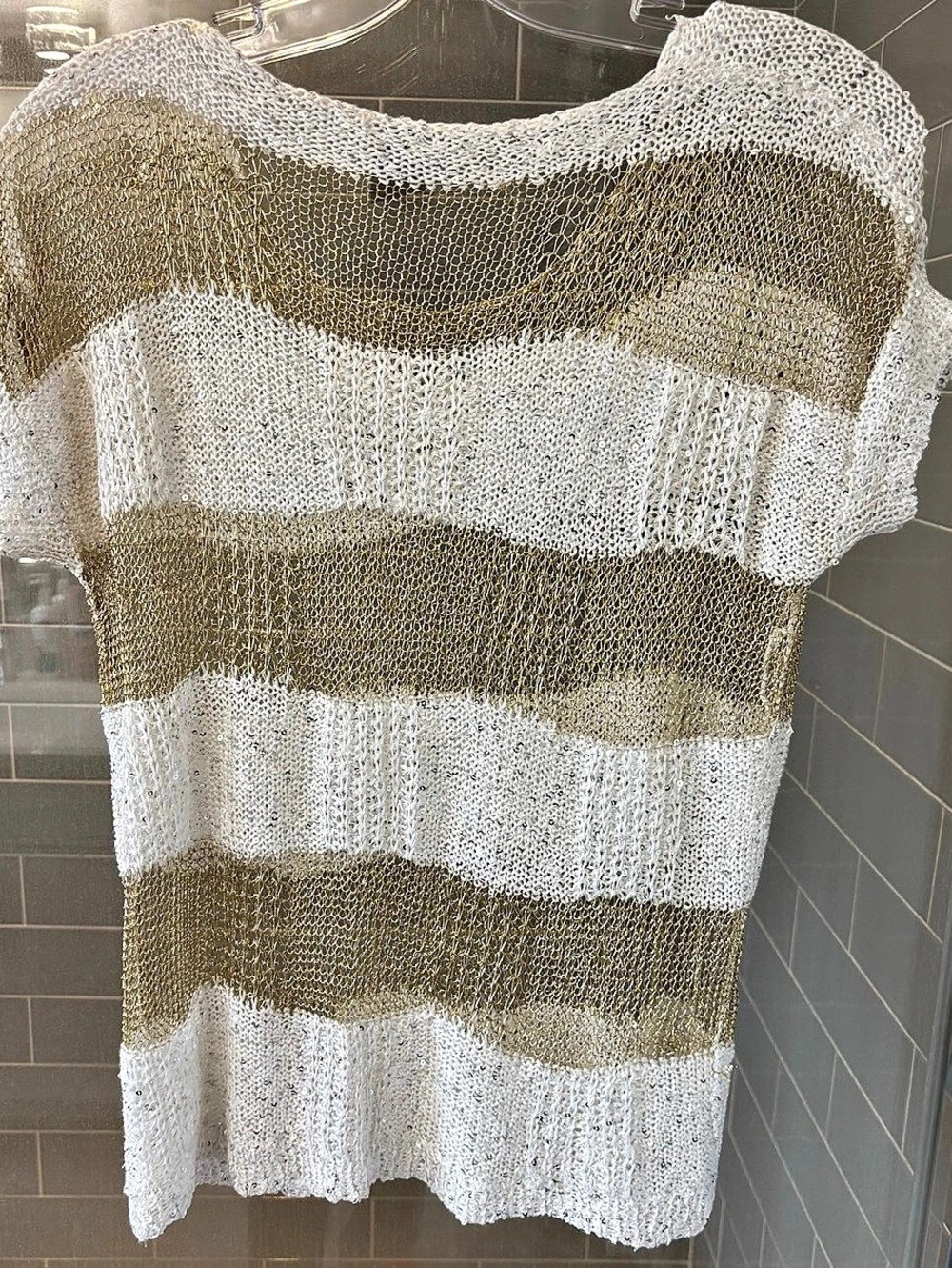 Striped Short Sleeve Sweater in White & Gold Like New